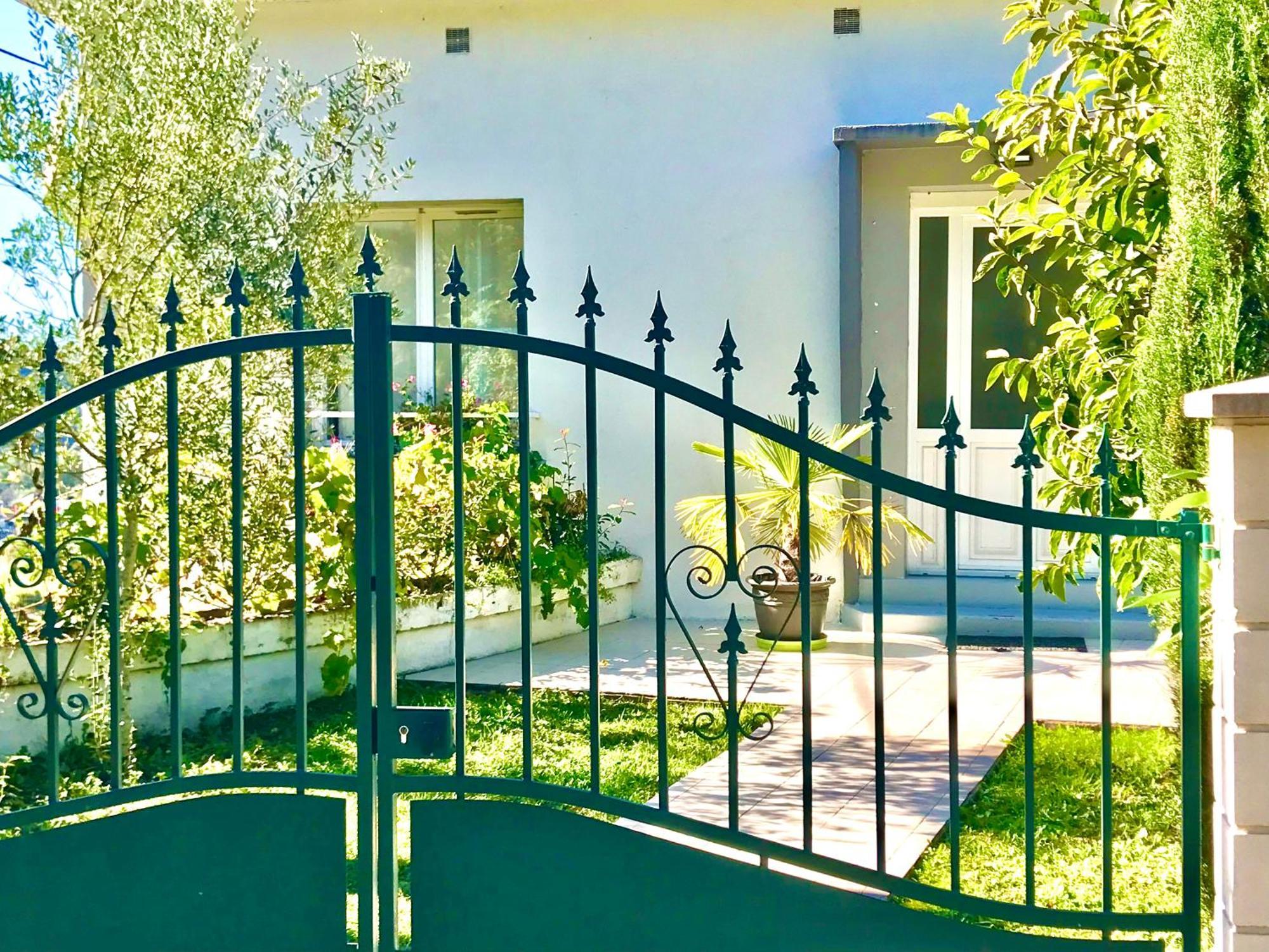 Villa Maison Blanche Tulle 1 A 4 Personnes Экстерьер фото